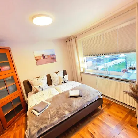 Haus Dünenwind Ferienhaus *