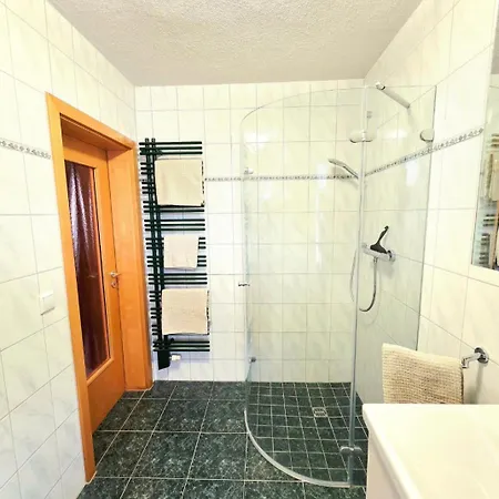 Haus Duenenwind Holiday home Zingst